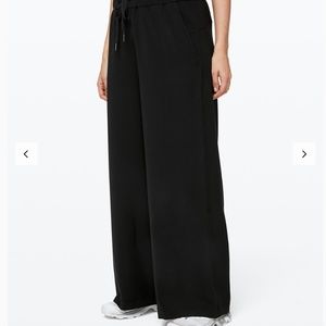 Lululemon On the Fly Wide Leg Pants